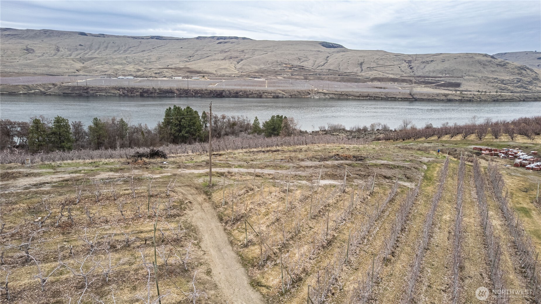 472 C Jack Wells Road Bridgeport, WA 98813 - Photo 13 of 27 a view of lake