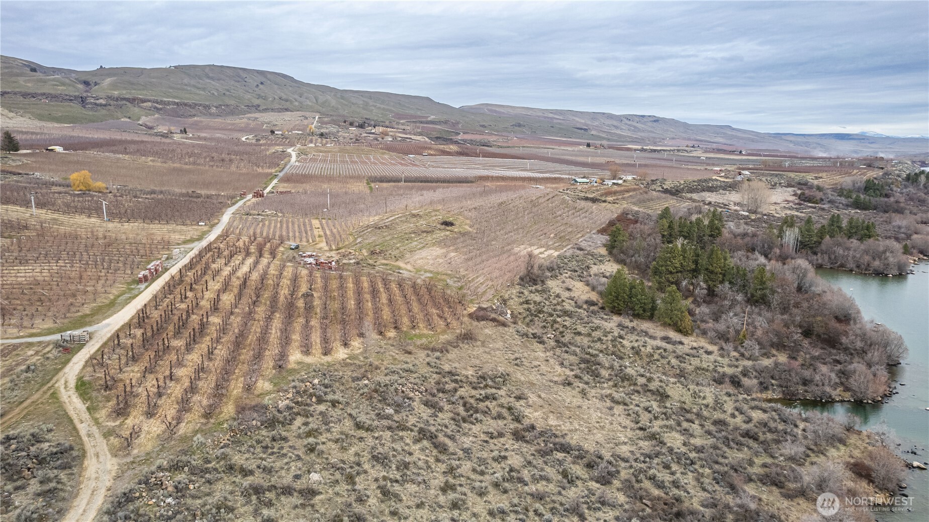 472 C Jack Wells Road Bridgeport, WA 98813 - Photo 4 of 27 a view of an ocean beach