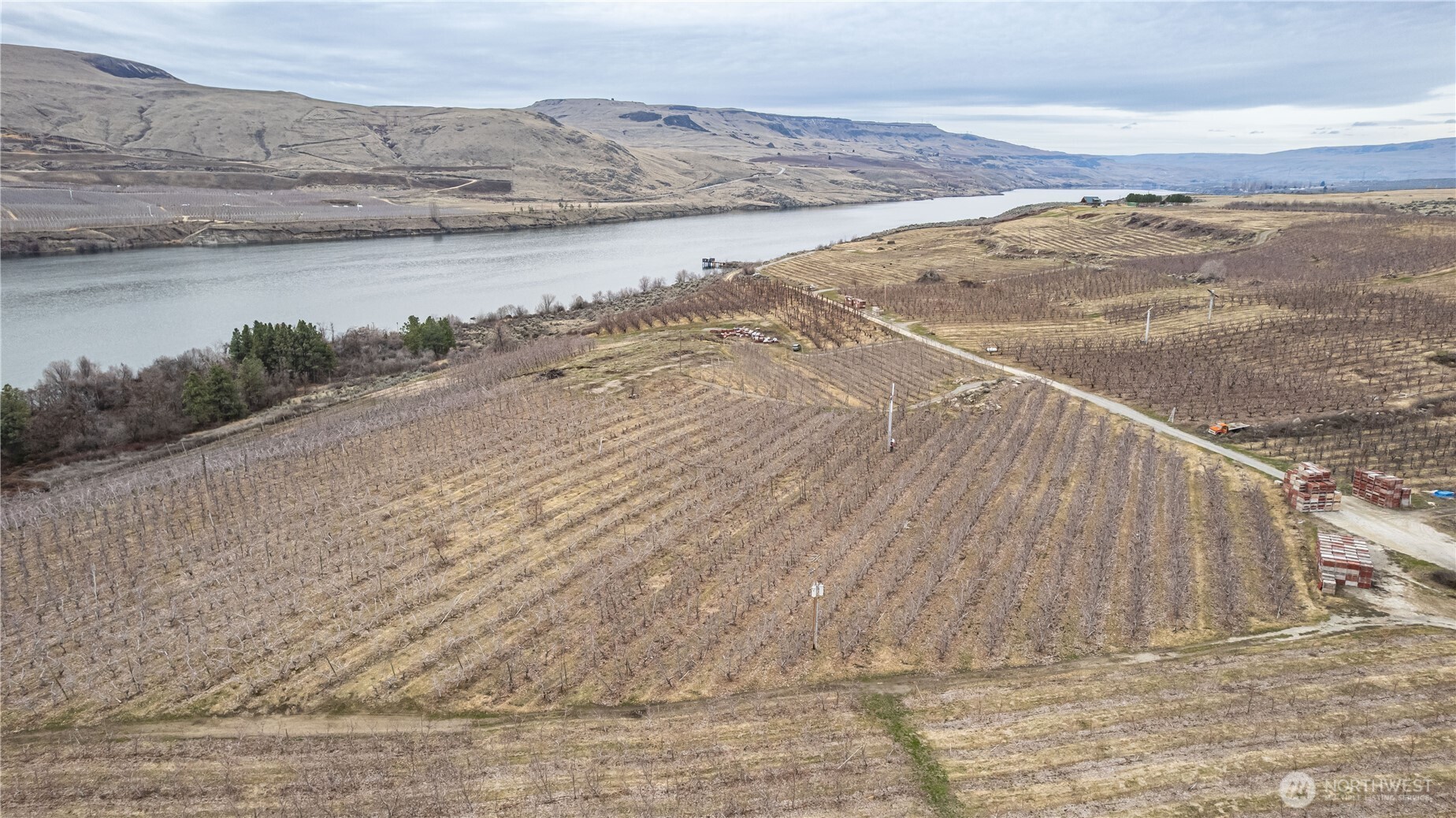 472 C Jack Wells Road Bridgeport, WA 98813 - Photo 9 of 27 a view of an ocean beach