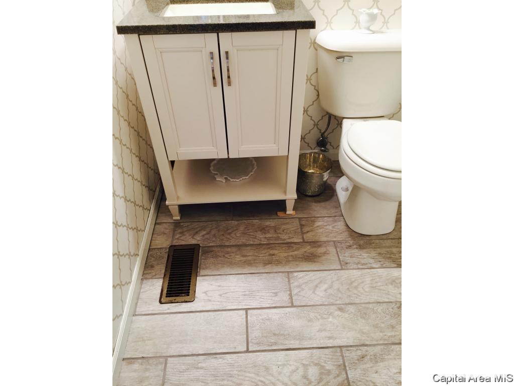 1109 North Rutledge Street Springfield, IL 62702 - Photo 20 of 27