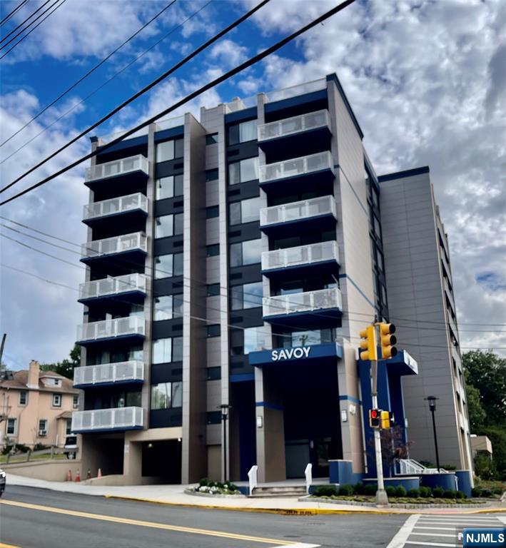 464 Gorge Road, Unit 5H Cliffside Park, NJ 07010 - Photo 2 of 7 a view of street with tall buildings