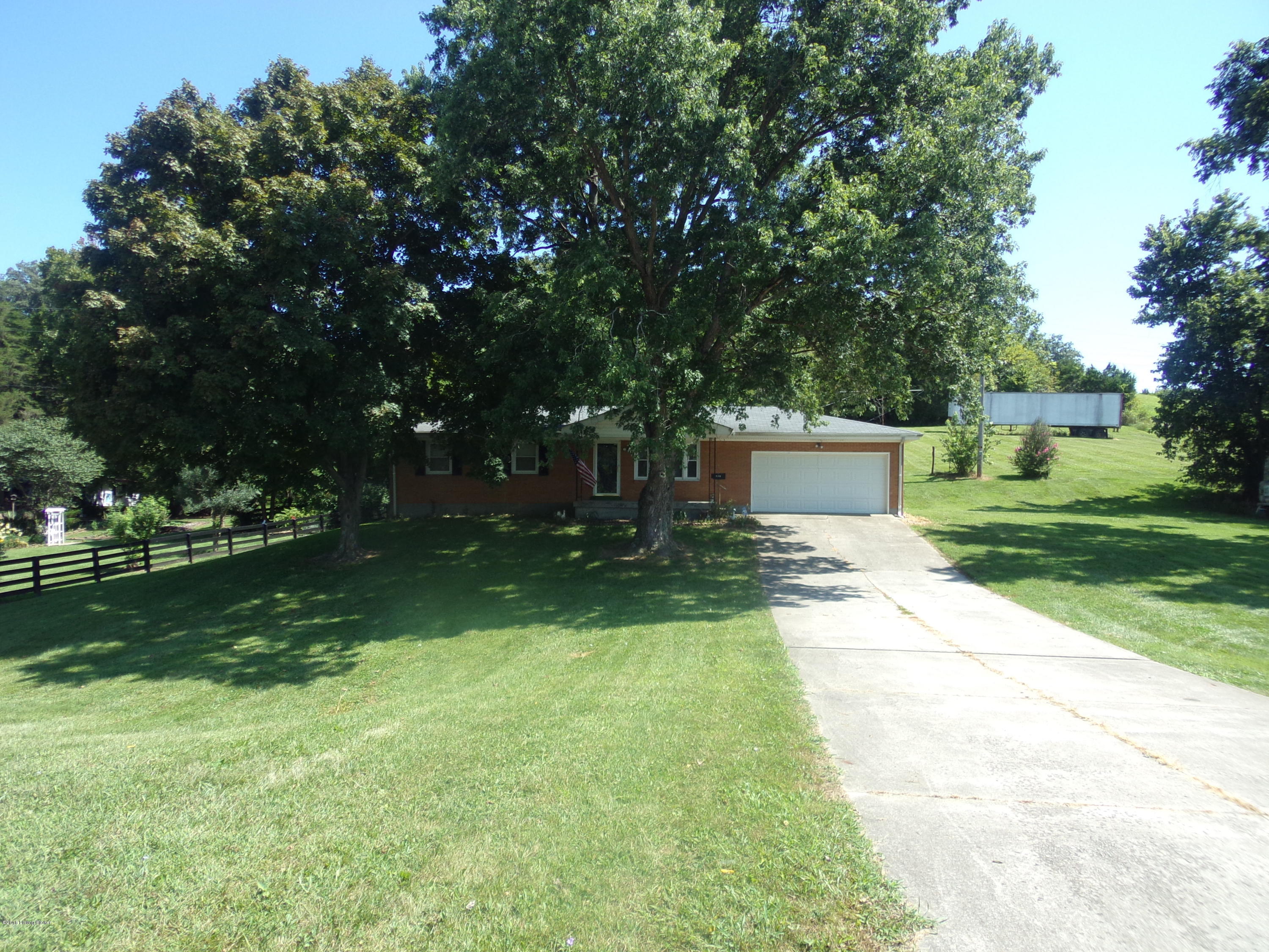 2538 South Bardstown Road Mount Washington, KY 40047 - Photo 1 of 14 111_1844