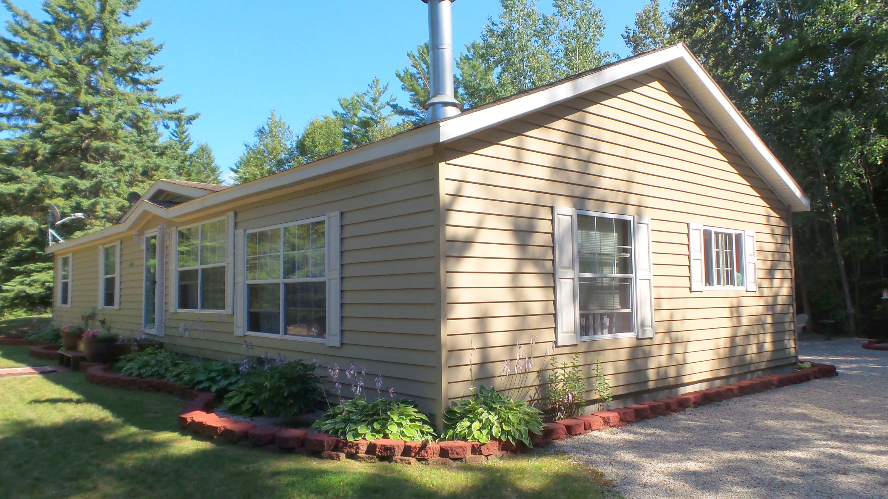 18995 North Old Mackinaw Road Cheboygan, MI 49721 - Photo 20 of 33 Gallery Image 20