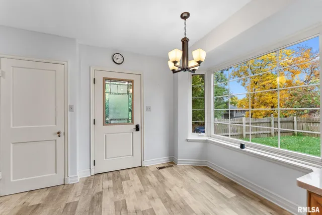 $345,000 | 1025 Crescent Drive, Clinton, IA 52732