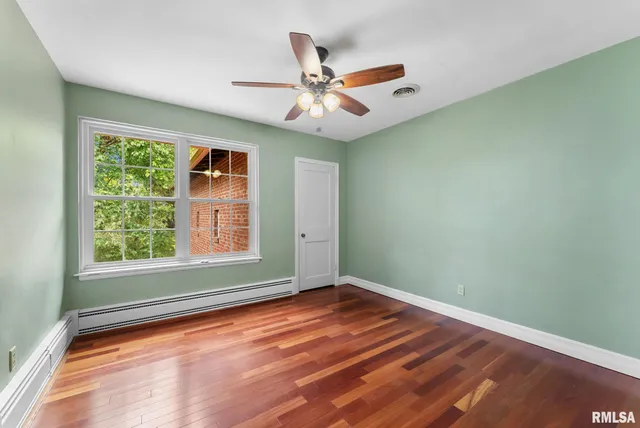 $345,000 | 1025 Crescent Drive, Clinton, IA 52732