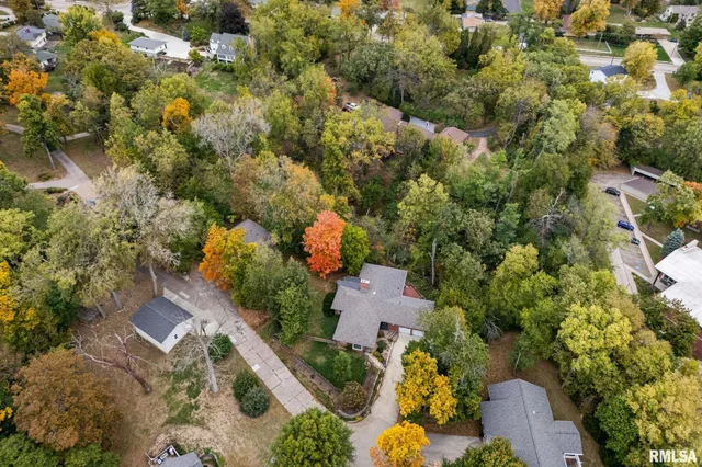 $345,000 | 1025 Crescent Drive, Clinton, IA 52732