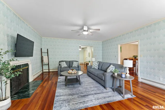 $345,000 | 1025 Crescent Drive, Clinton, IA 52732