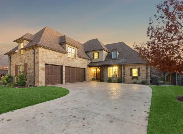 $948,900 | 304 Boonesville Bend, Argyle, TX 76226