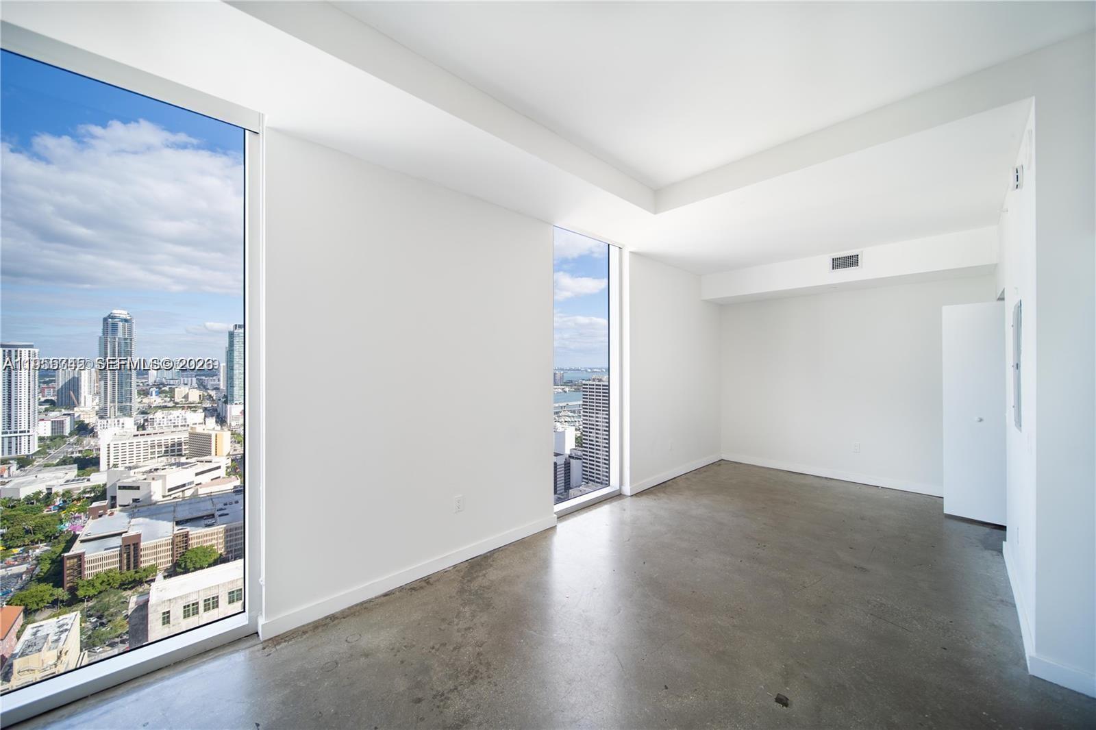 151 Southeast 1st Street, Unit PH08 Miami, FL 33131 - Photo 15 of 15