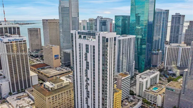 $2,500 | 151 Southeast 1st Street, Unit PH08, Miami, FL 33131