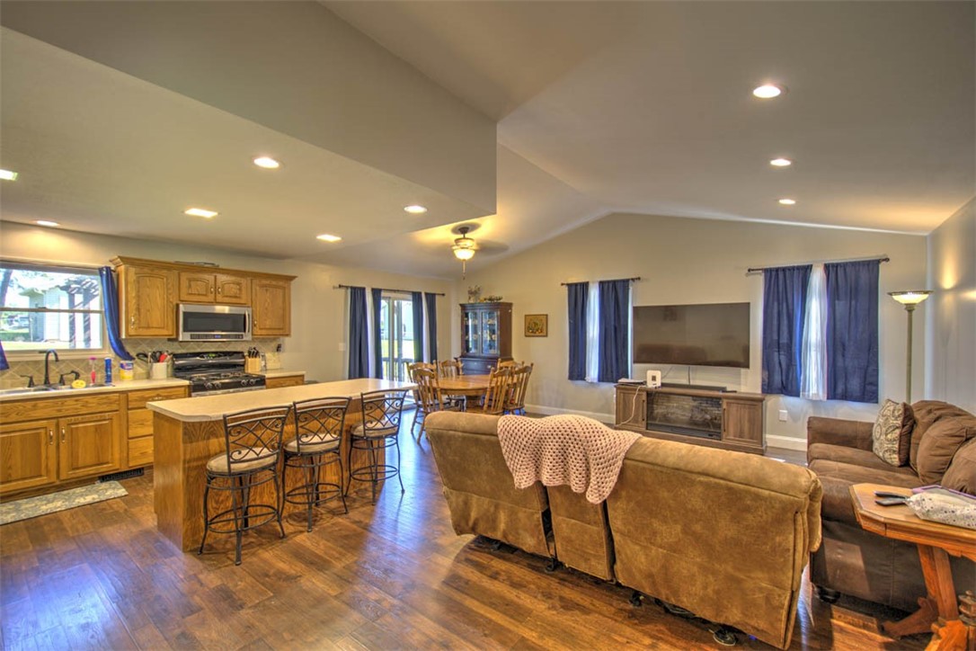 5620 East Firehouse Road Decatur, IL 62521 - Photo 5 of 22