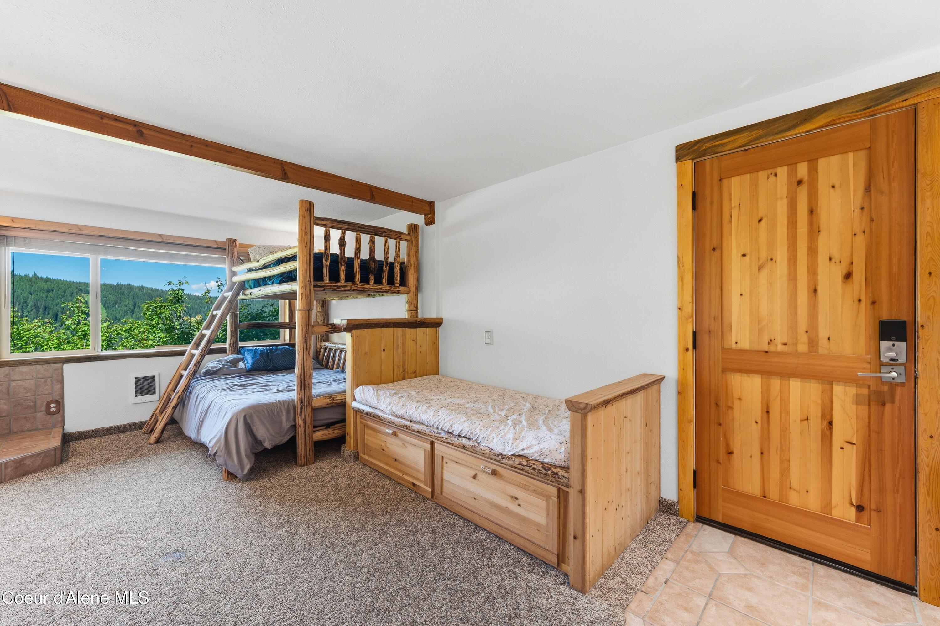 216 Mogul Hill Road, Unit 102 Sandpoint, ID 83864 - Photo 5 of 60 Studio Sleeps Four