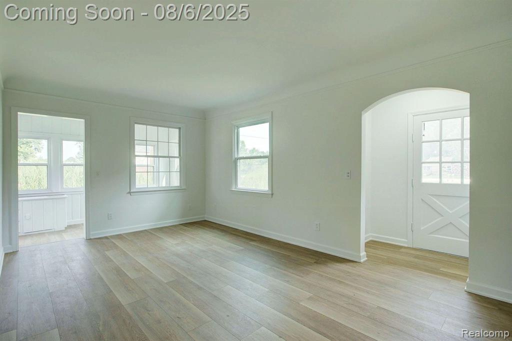 24898 Farmbrook Road Southfield, MI 48034 - Photo 4 of 24