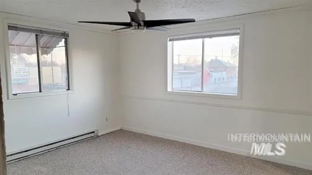 $385,000 | 339 Idaho Street, Gooding, ID 83330