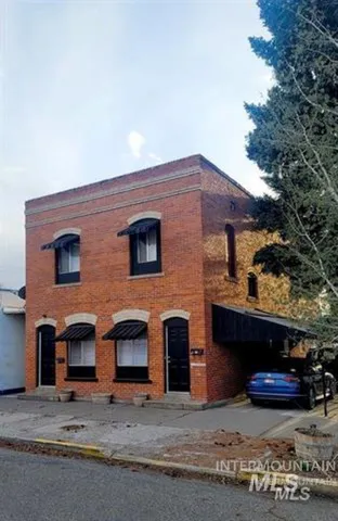 $385,000 | 339 Idaho Street, Gooding, ID 83330