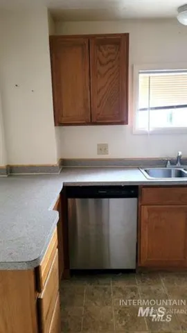 $385,000 | 339 Idaho Street, Gooding, ID 83330