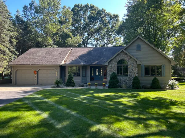 $635,900 | 6679 West Timber Lane, Ludington, MI 49431