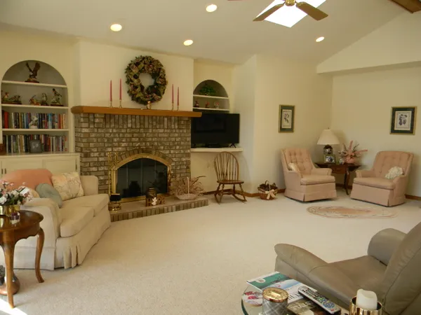 $635,900 | 6679 West Timber Lane, Ludington, MI 49431