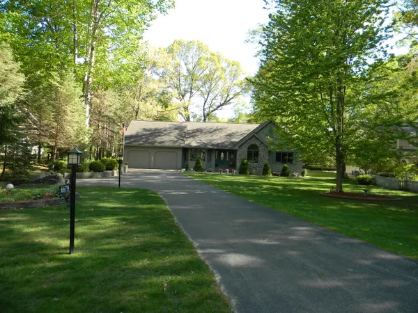 $635,900 | 6679 West Timber Lane, Ludington, MI 49431