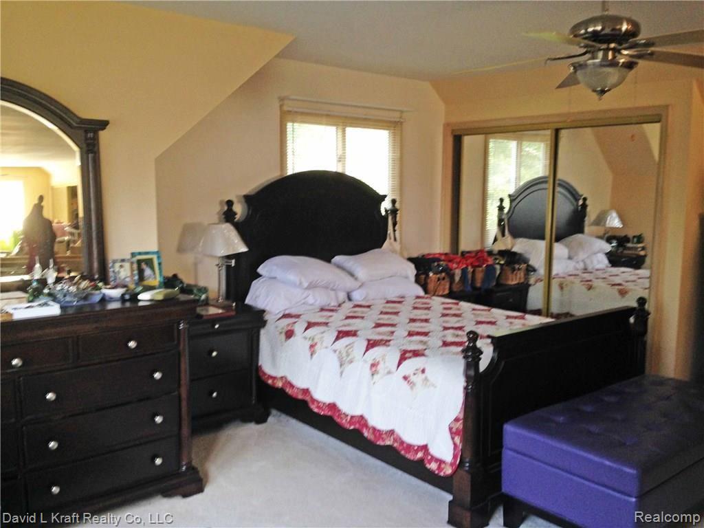 9121 Crescent Beach Road Pigeon, MI 48755 - Photo 2 of 13 9121CrescentBeachRdBedroom.jpg
