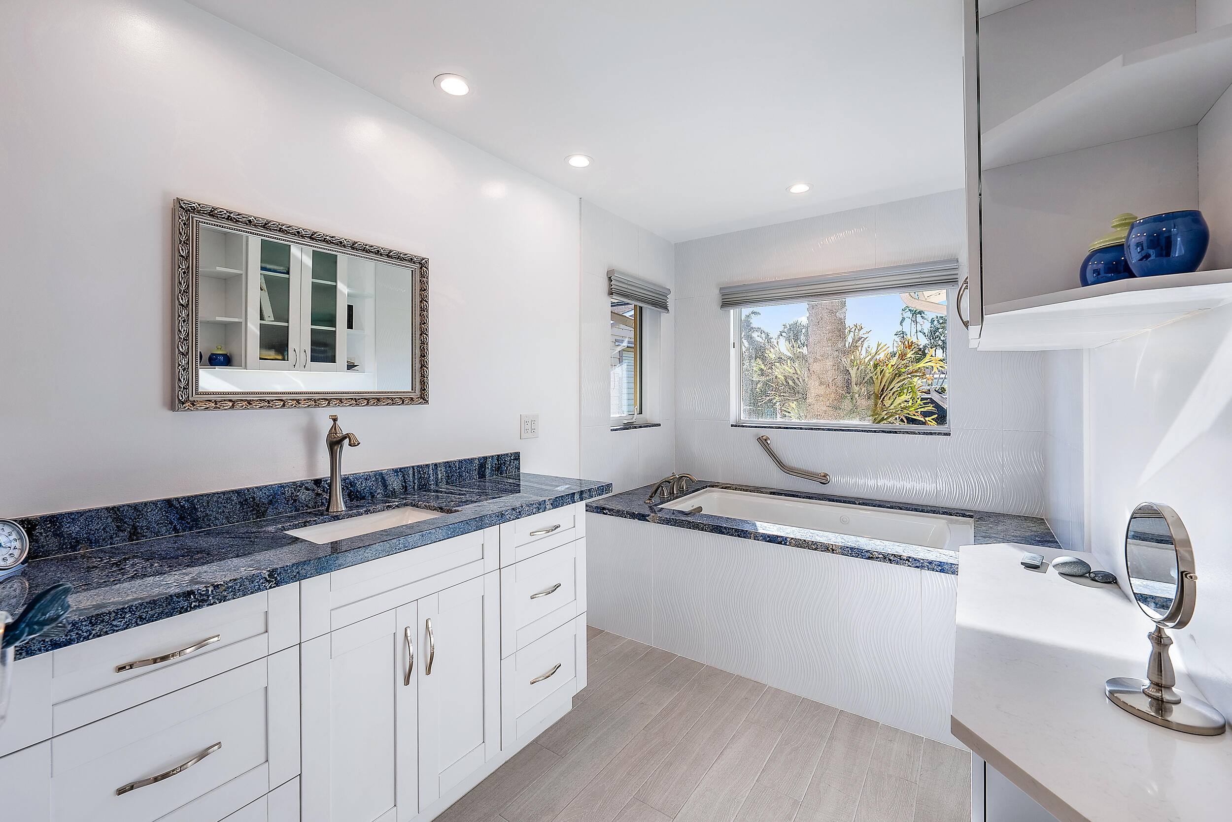 930 Dolphin Drive Jupiter, FL 33458 - Photo 11 of 32 930 Dolphin Dr MLS-36