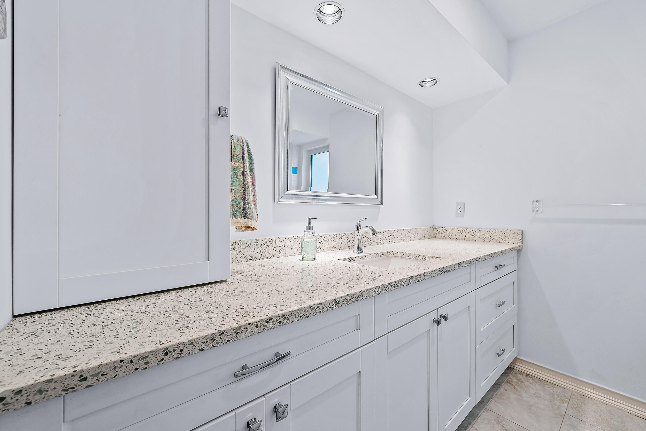 930 Dolphin Drive Jupiter, FL 33458 - Photo 15 of 32 930 Dolphin Dr MLS-23