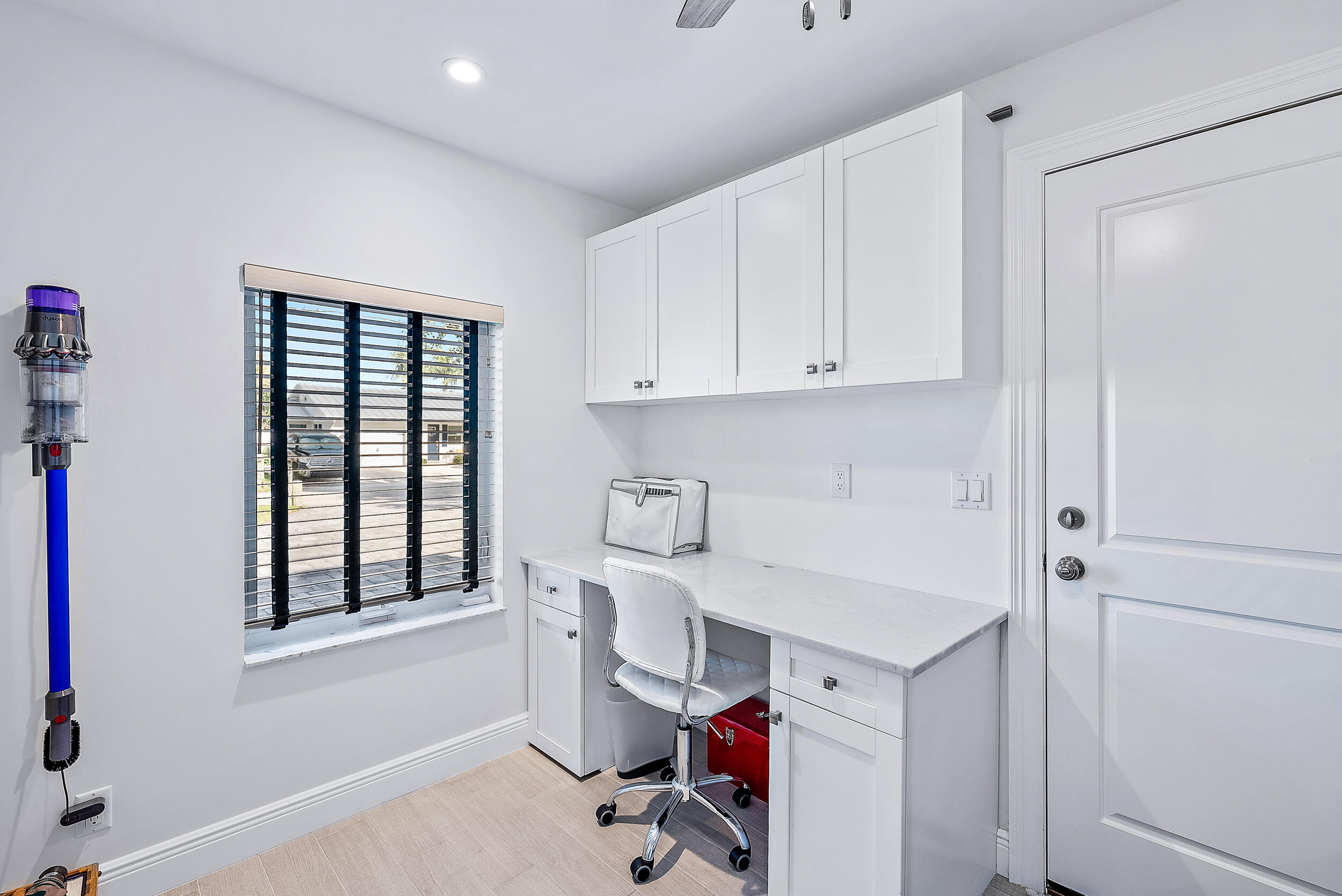 930 Dolphin Drive Jupiter, FL 33458 - Photo 20 of 32 930 Dolphin Dr MLS-40