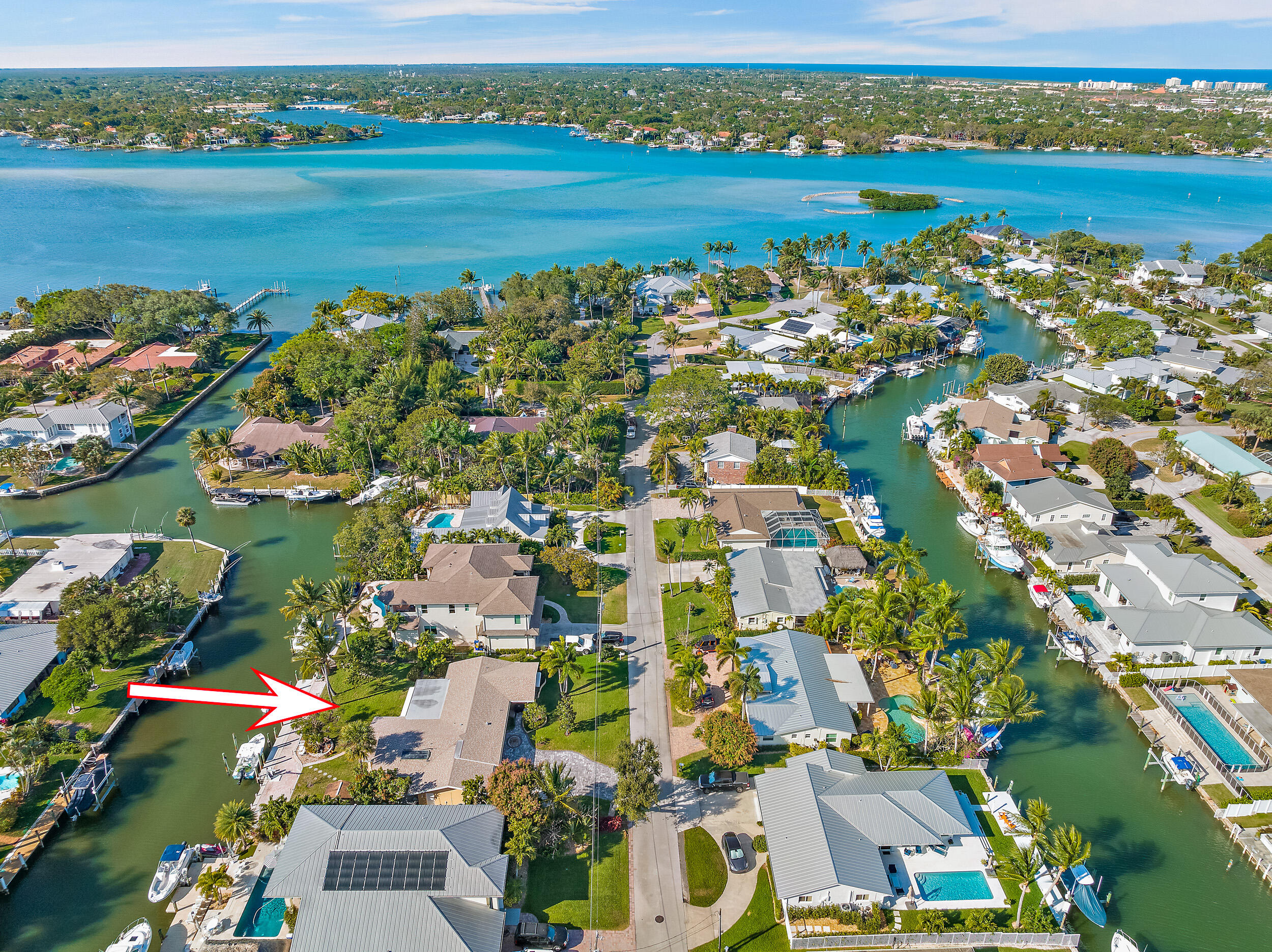 930 Dolphin Drive Jupiter, FL 33458 - Photo 4 of 32 930 Dolphin Dr MLS-4