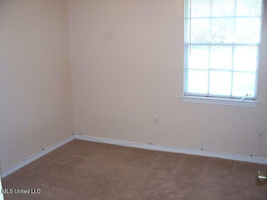 104 Colmer Circle Ocean Springs, MS 39564 - Photo 11 of 18 20220414155034933827000000-o