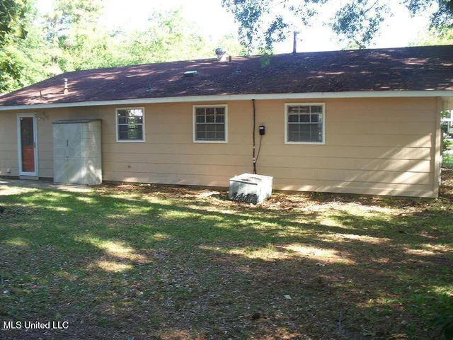 $1,450 | 104 Colmer Circle, Ocean Springs, MS 39564