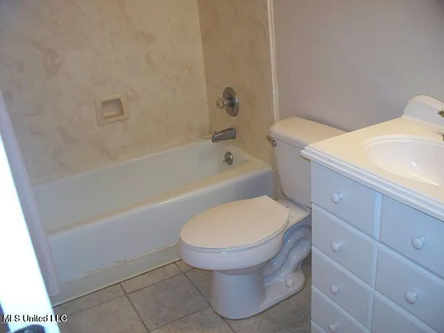 $1,450 | 104 Colmer Circle, Ocean Springs, MS 39564