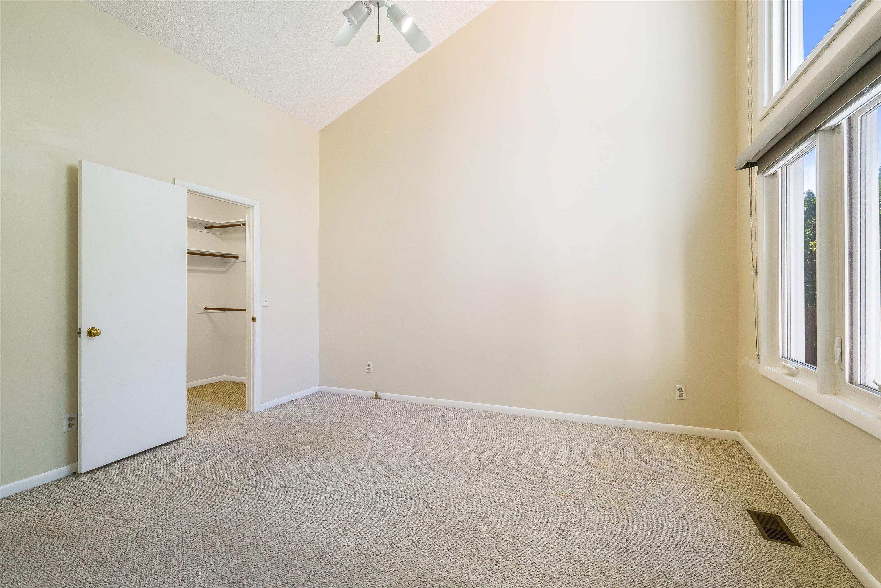 1063 Rosedale Drive Harrisonburg, VA 22801 - Photo 16 of 33 Gallery Image 16