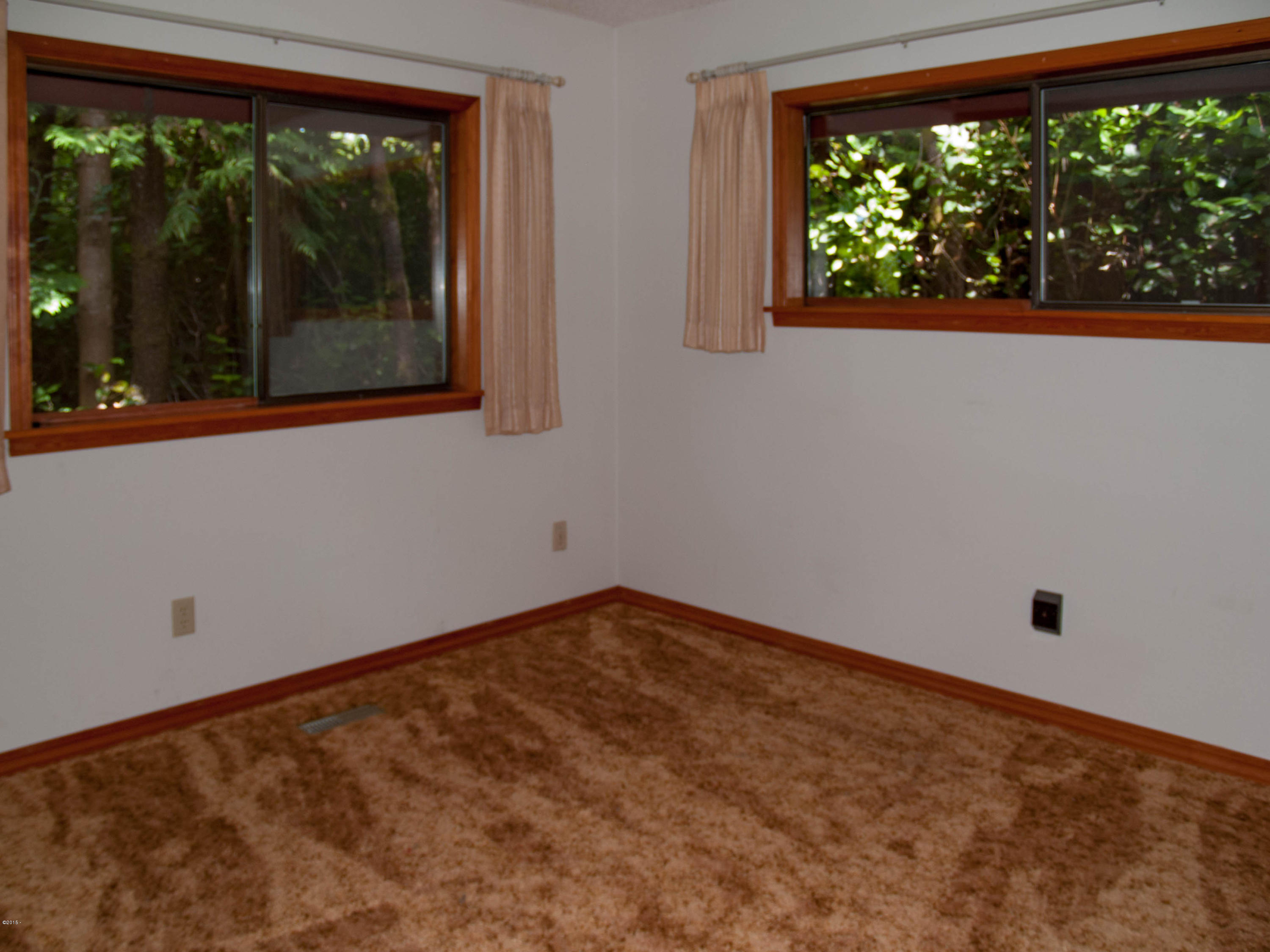 80 Ridge Place Depoe Bay, OR 97341 - Photo 21 of 36 Bedroom 2