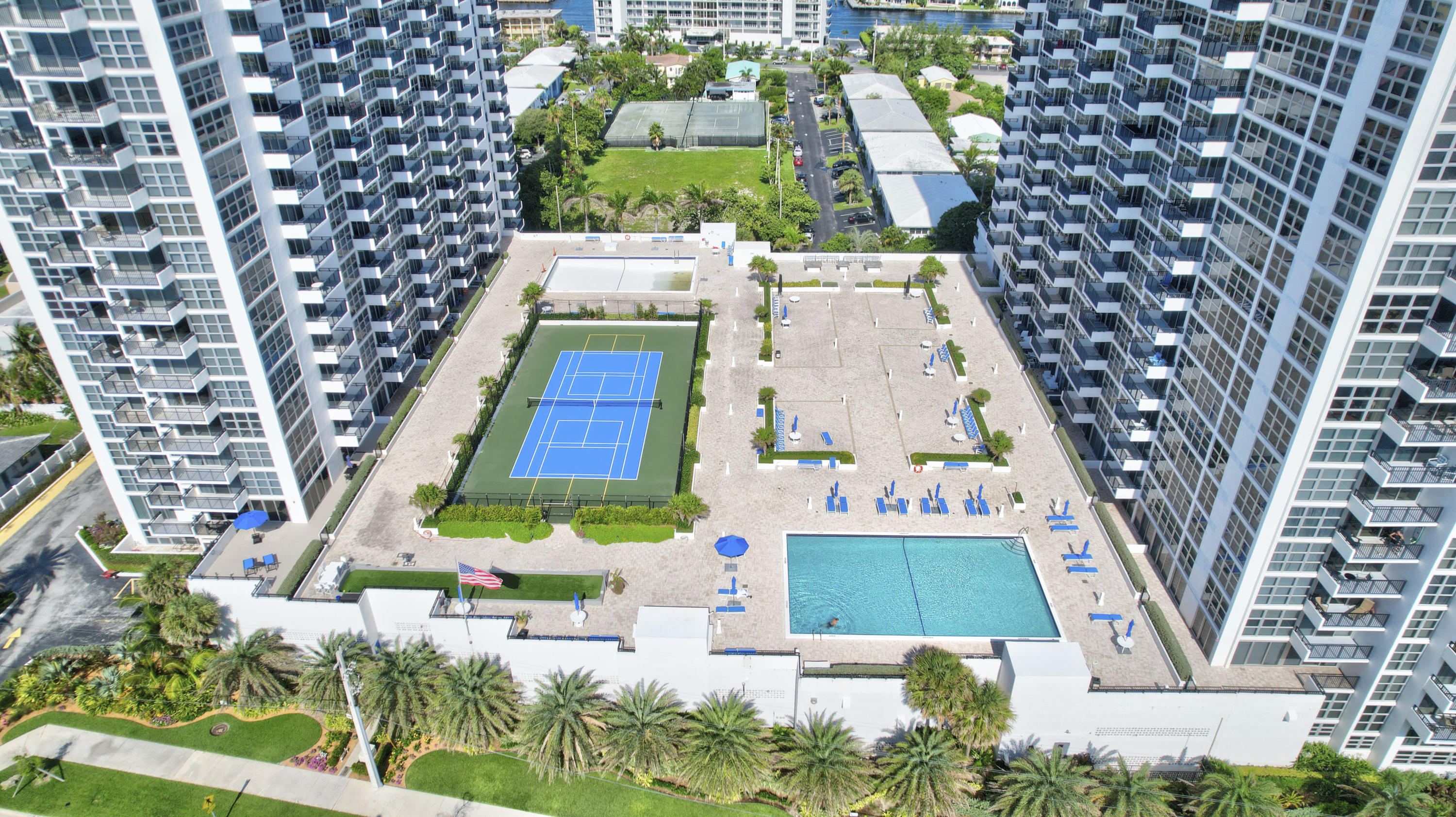 531 North Ocean Boulevard, Unit 710 Pompano Beach, FL 33062 - Photo 39 of 39 view of building with yard