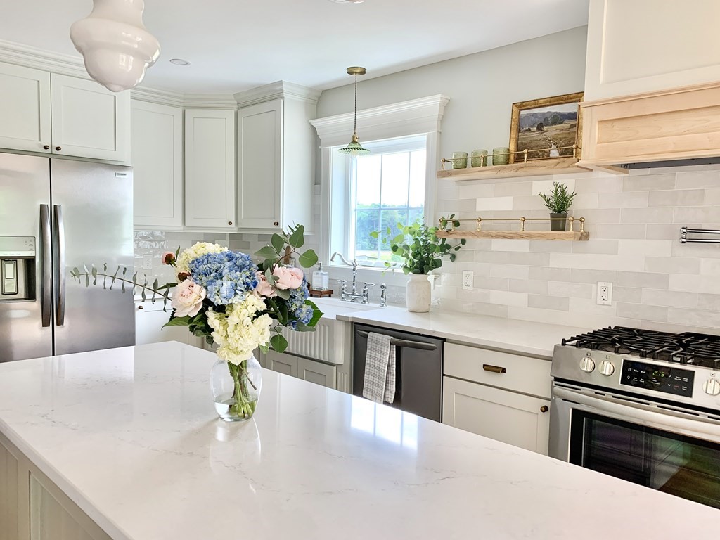 430 Turners Falls Road Montague, MA 01351 - Photo 6 of 26 Gallery Image 6