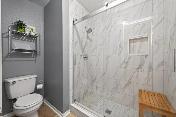 $314,900 | 6222 Kingwood Glen Drive, Humble, TX 77346
