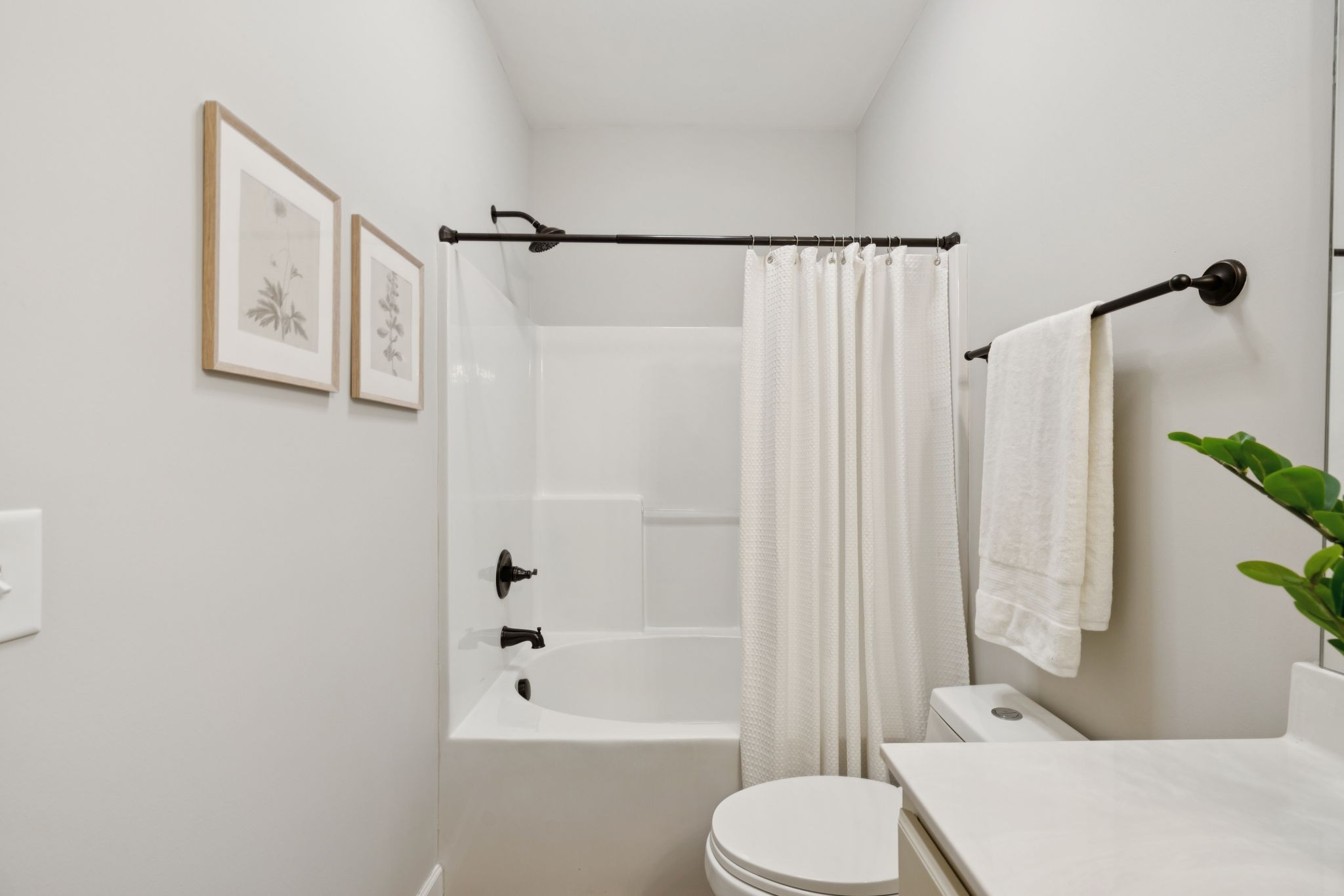 1101 Downs Boulevard, Unit 295 Franklin, TN 37064 - Photo 22 of 33 a bathroom with a toilet and a shower