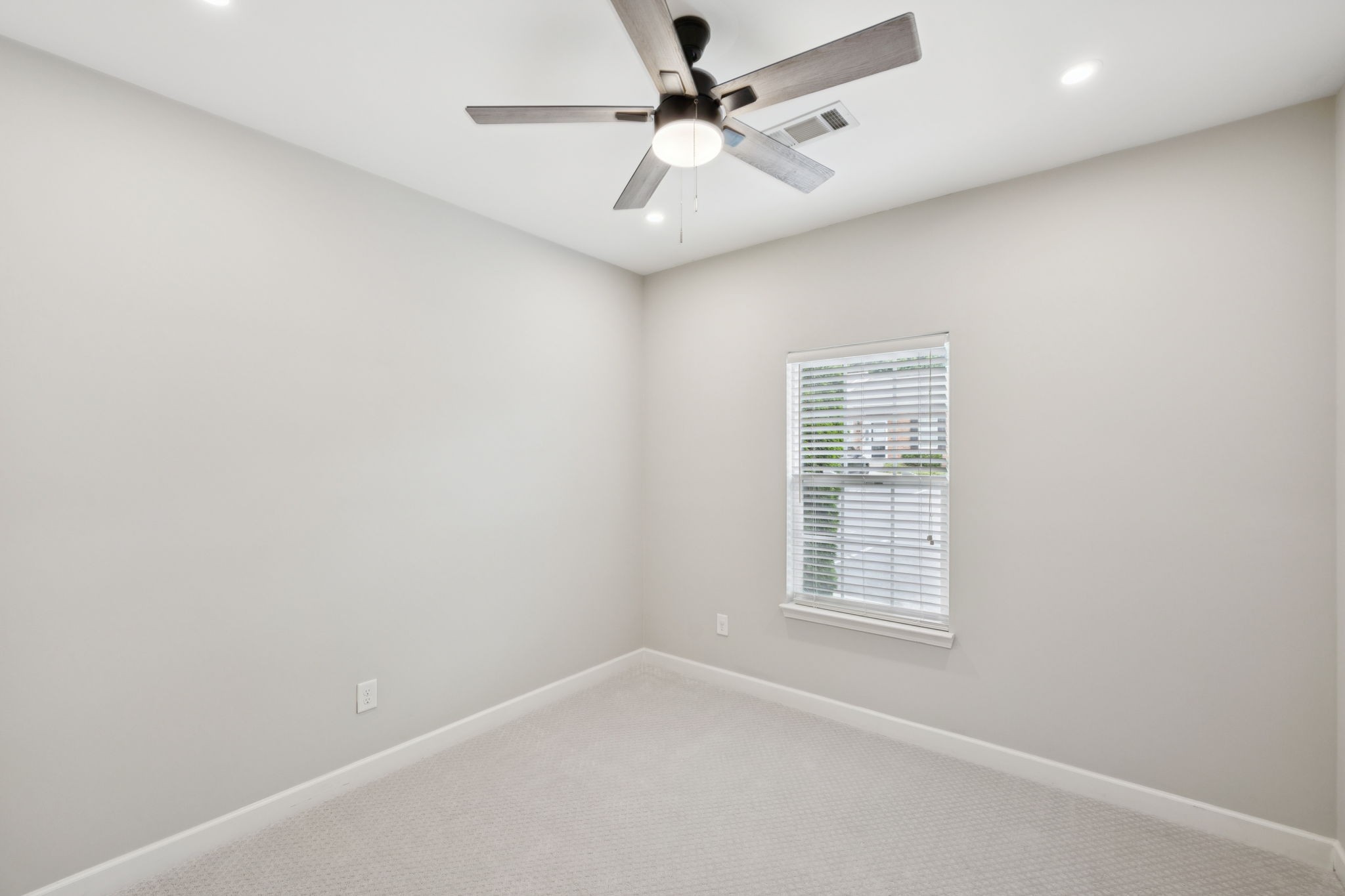 1101 Downs Boulevard, Unit 295 Franklin, TN 37064 - Photo 23 of 33 an empty room with windows and fan