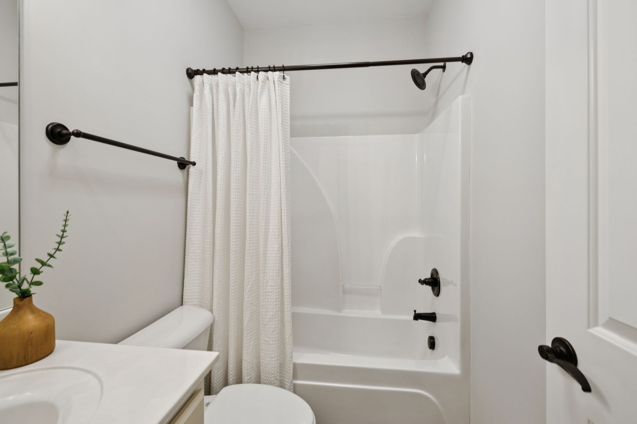 1101 Downs Boulevard, Unit 295 Franklin, TN 37064 - Photo 26 of 33 a bathroom with a toilet and a shower