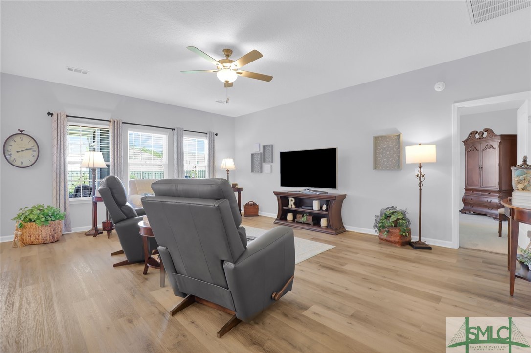 217 Brightleaf Circle Hinesville, GA 31313 - Photo 11 of 36