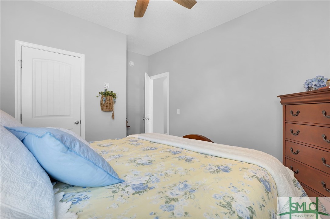 217 Brightleaf Circle Hinesville, GA 31313 - Photo 9 of 36