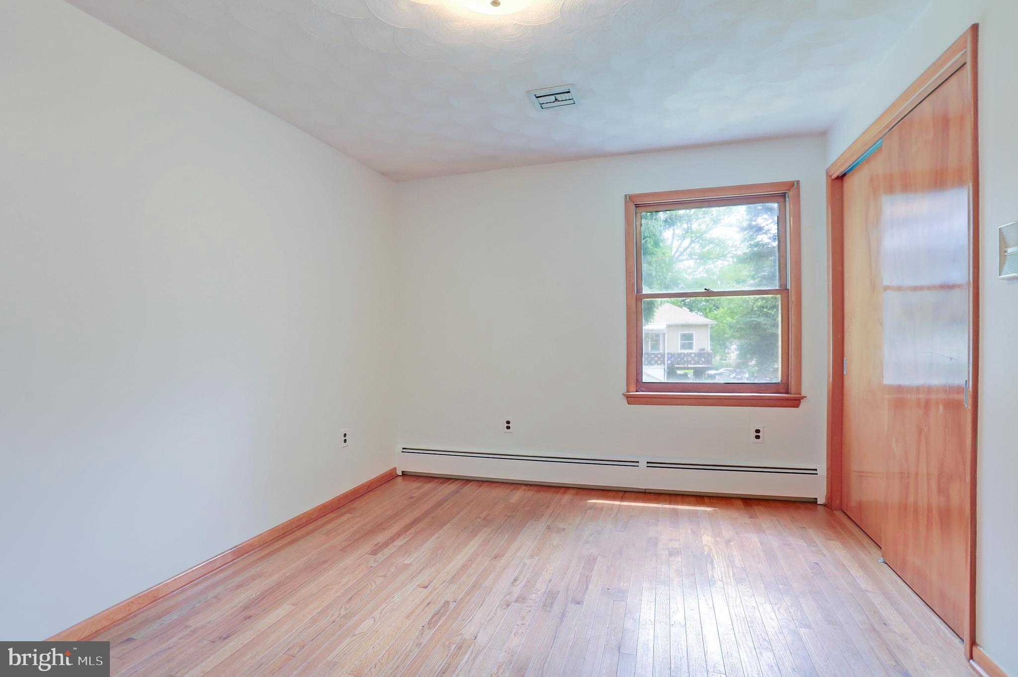 4754 East Prospect Road York, PA 17406 - Photo 22 of 45 Bedroom 2 - level 1