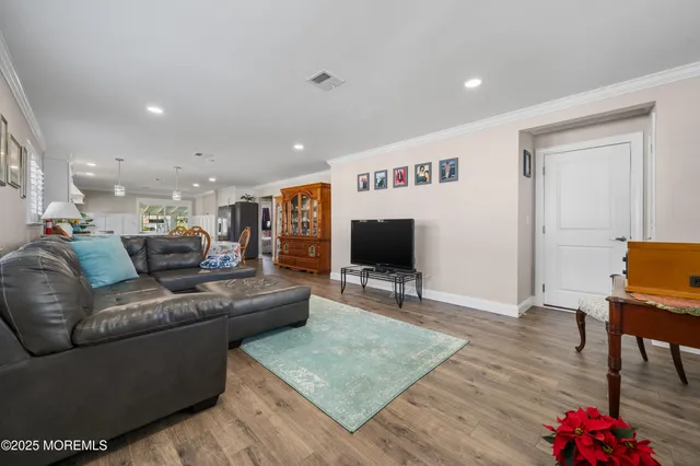 $399,900 | 27 Montserrat Street, Toms River, NJ 08757