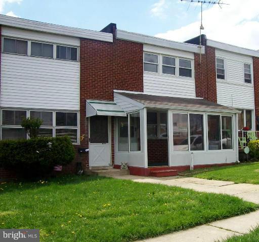 2739 Norfen Road Baltimore, MD 21227 - Photo 2 of 8 Exterior (Front)
