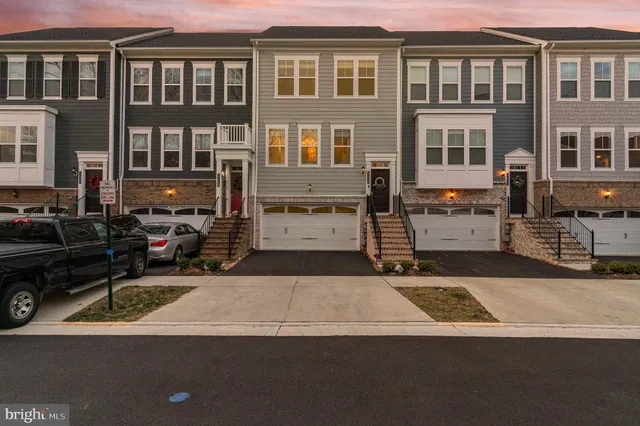 $3,900 | 17246 Turnstone Drive, Dumfries, VA 22026