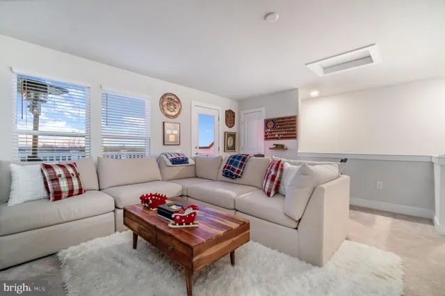 $3,900 | 17246 Turnstone Drive, Dumfries, VA 22026