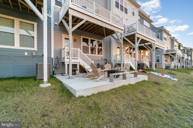 $3,900 | 17246 Turnstone Drive, Dumfries, VA 22026