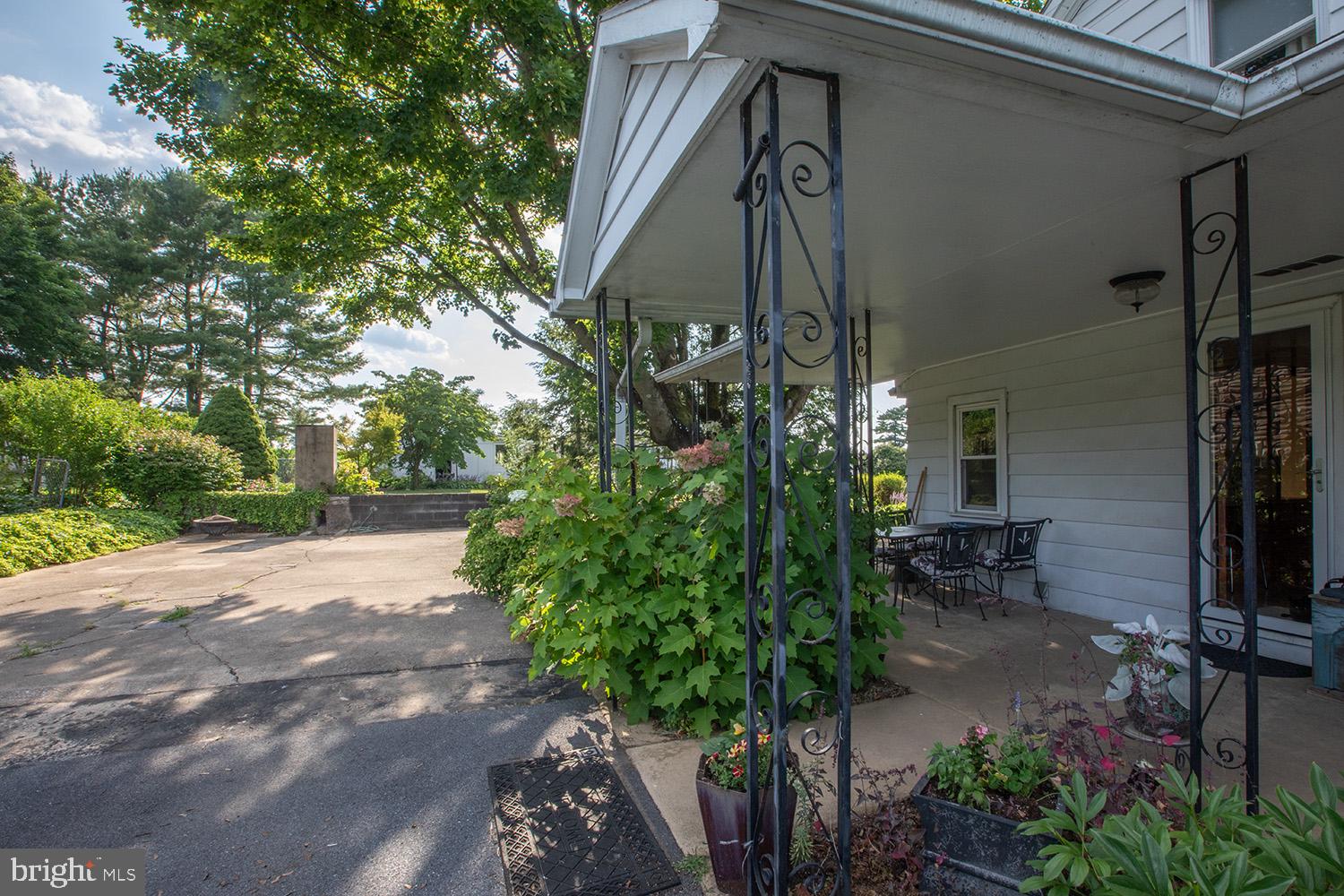 155 Bowers Road Mertztown, PA 19539 - Photo 6 of 44