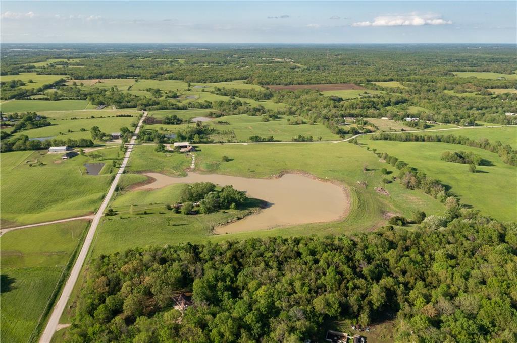 Southeast Tract C 400th Road Warrensburg, MO 64093 - Photo 5 of 40