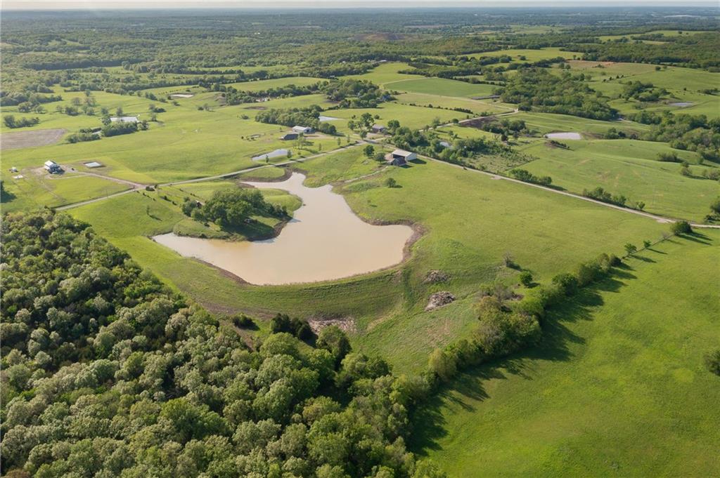 Southeast Tract C 400th Road Warrensburg, MO 64093 - Photo 6 of 40